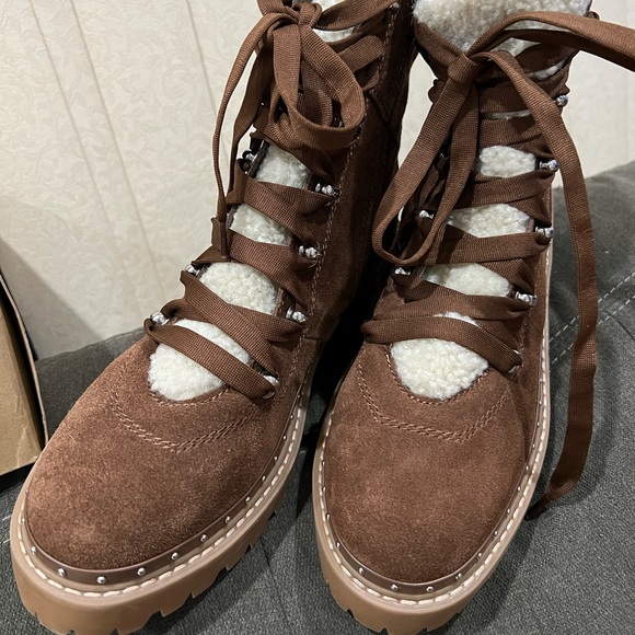 Sold NEW Steve Madden brown suede leather Sherpa boots - Picture 3 of 8